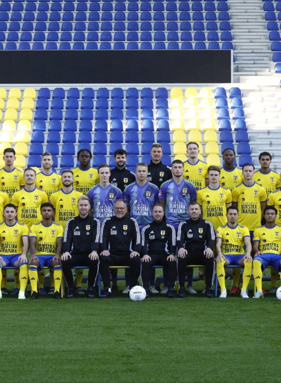 Teamfoto SC Cambuur op de tribune