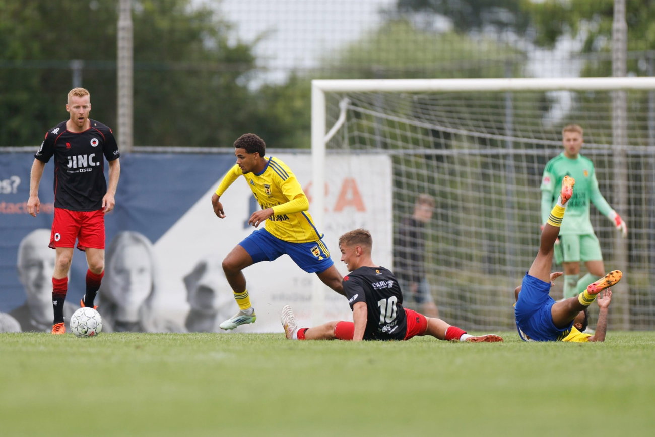 SC Cambuur sluit voorbereiding af met nipte nederlaag in Warga
