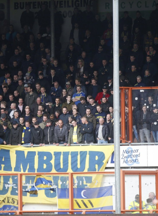 Uitvak met spandoek Cambuur Cultuur