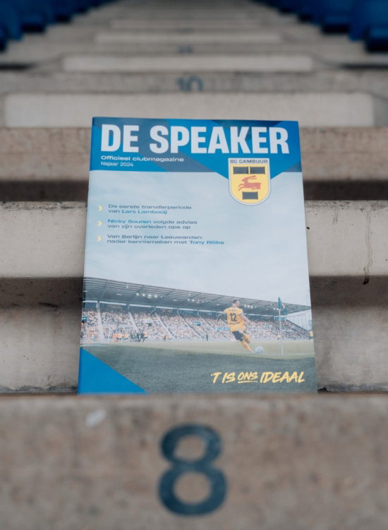 Wedstrijdprogramma De Speaker op een trede