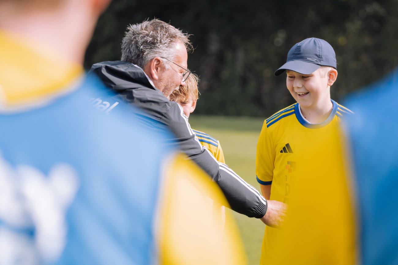 Evan (11) verrast met VIP-behandeling bij SC Cambuur