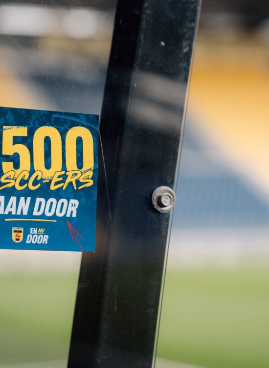 Sticker 7500 SCC'ers gaan door in het stadion