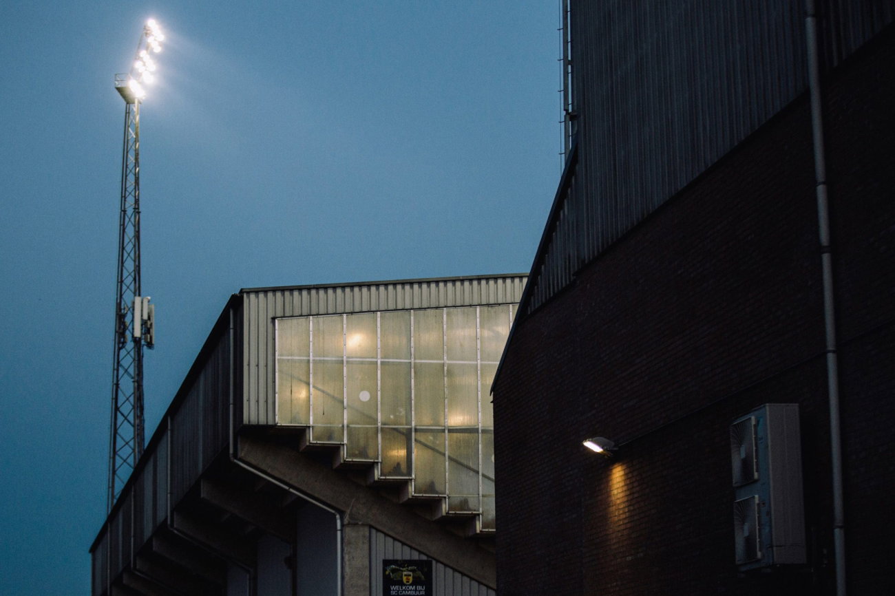 Ophaalmoment stoeltjes oude stadion uitgesteld