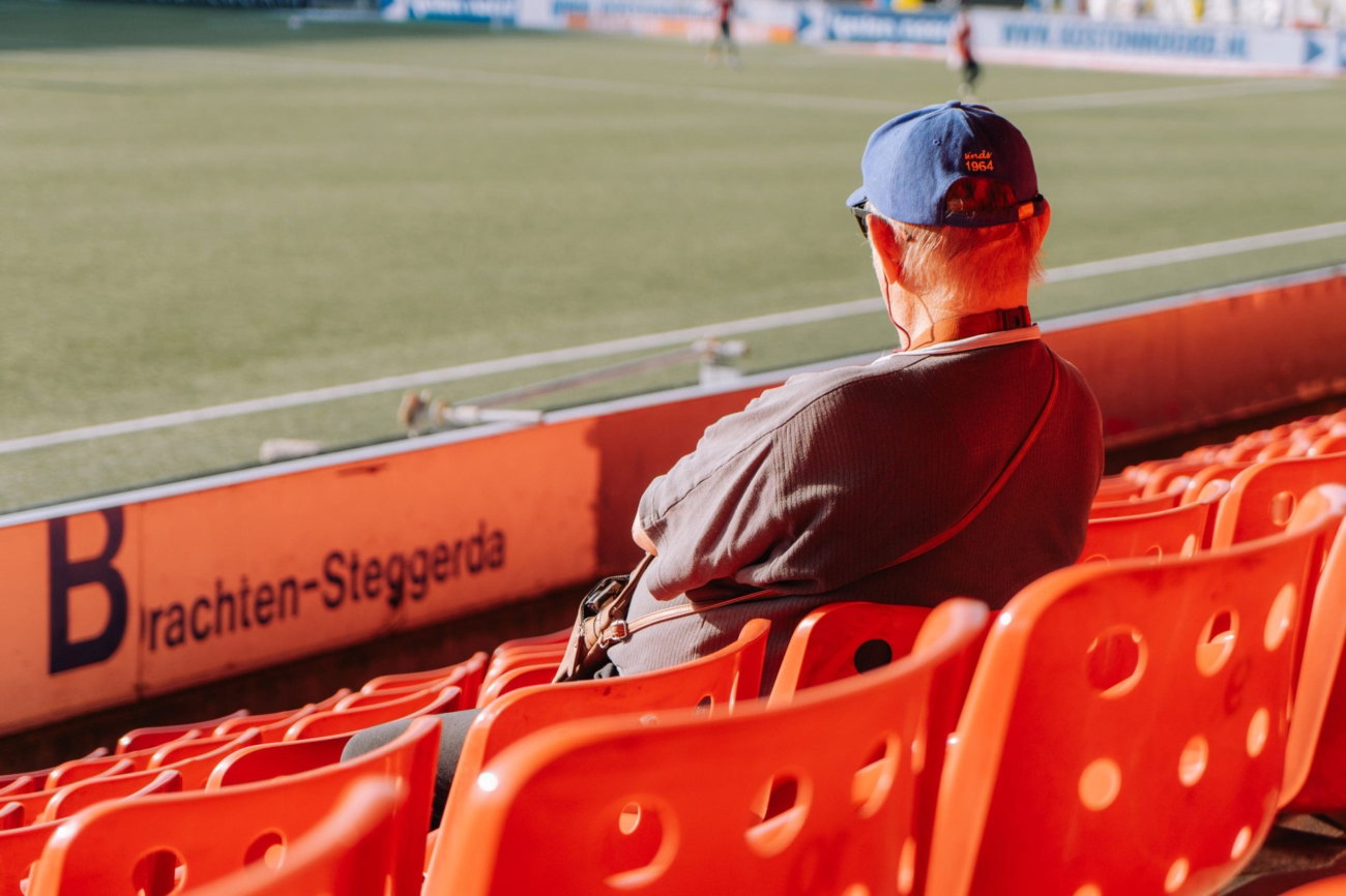 Ophaalmoment stoeltjes oude Cambuur Stadion op 7 juni