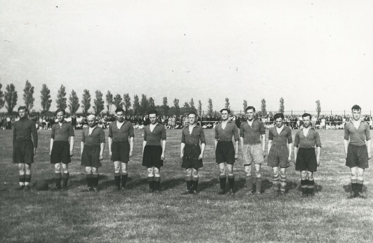 80 jaar vrijheid | Wedstrijd tussen Leeuwarder elftal en bevrijders