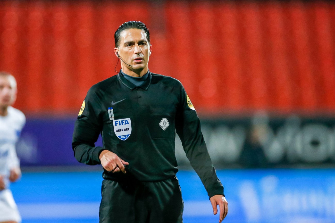 Serdar Gözübüyük scheidsrechter bij SC Cambuur – ADO Den Haag
