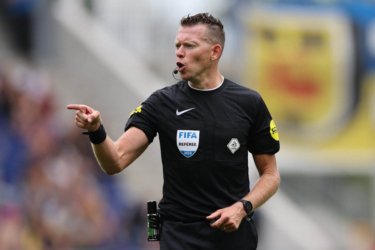 Allard Lindhout scheidsrechter bij Willem II – SC Cambuur