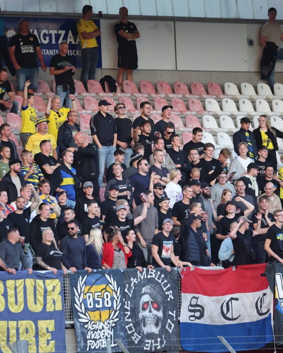 Uitvak met spandoek Cambuur Culture