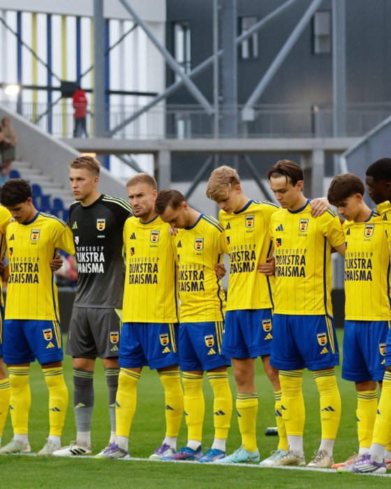 Basiself SC Cambuur opgesteld voor de wedstrijd