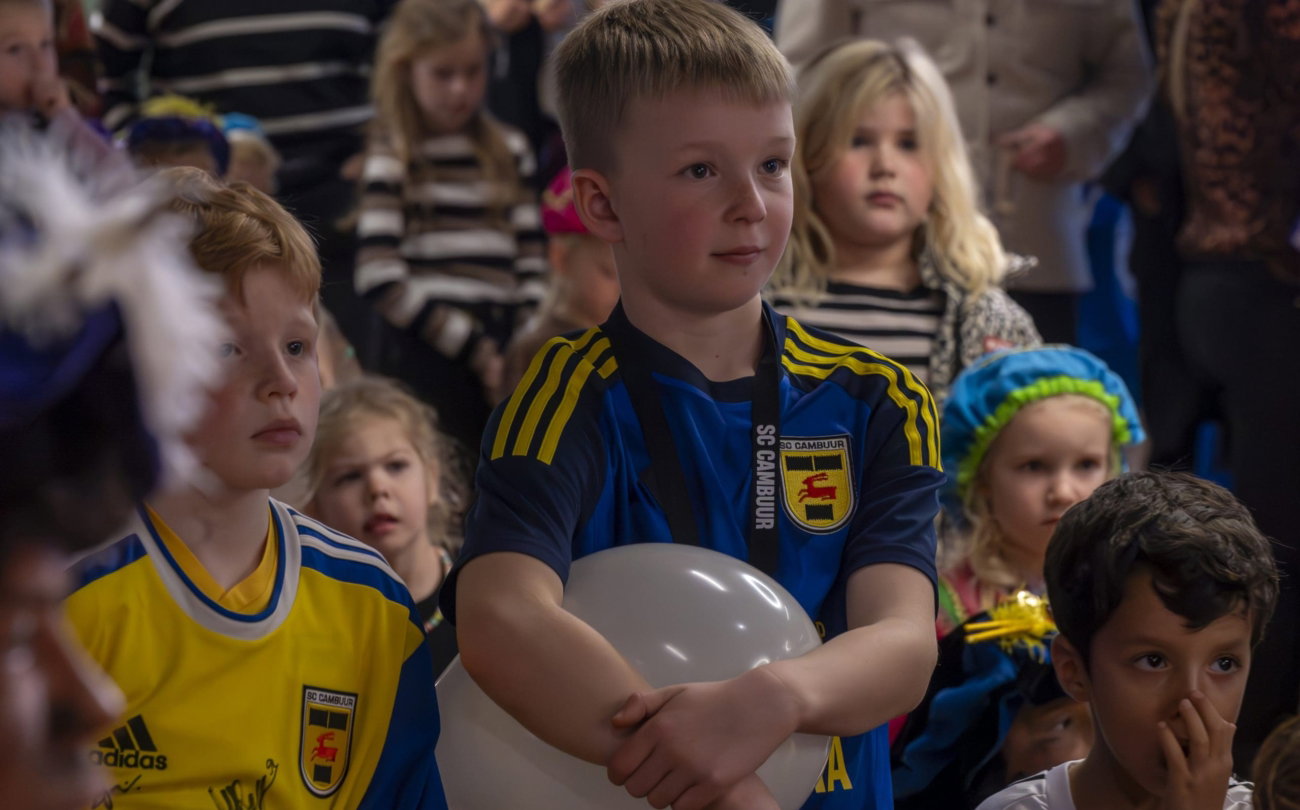 Kinderen bij het sinterklaasfeest