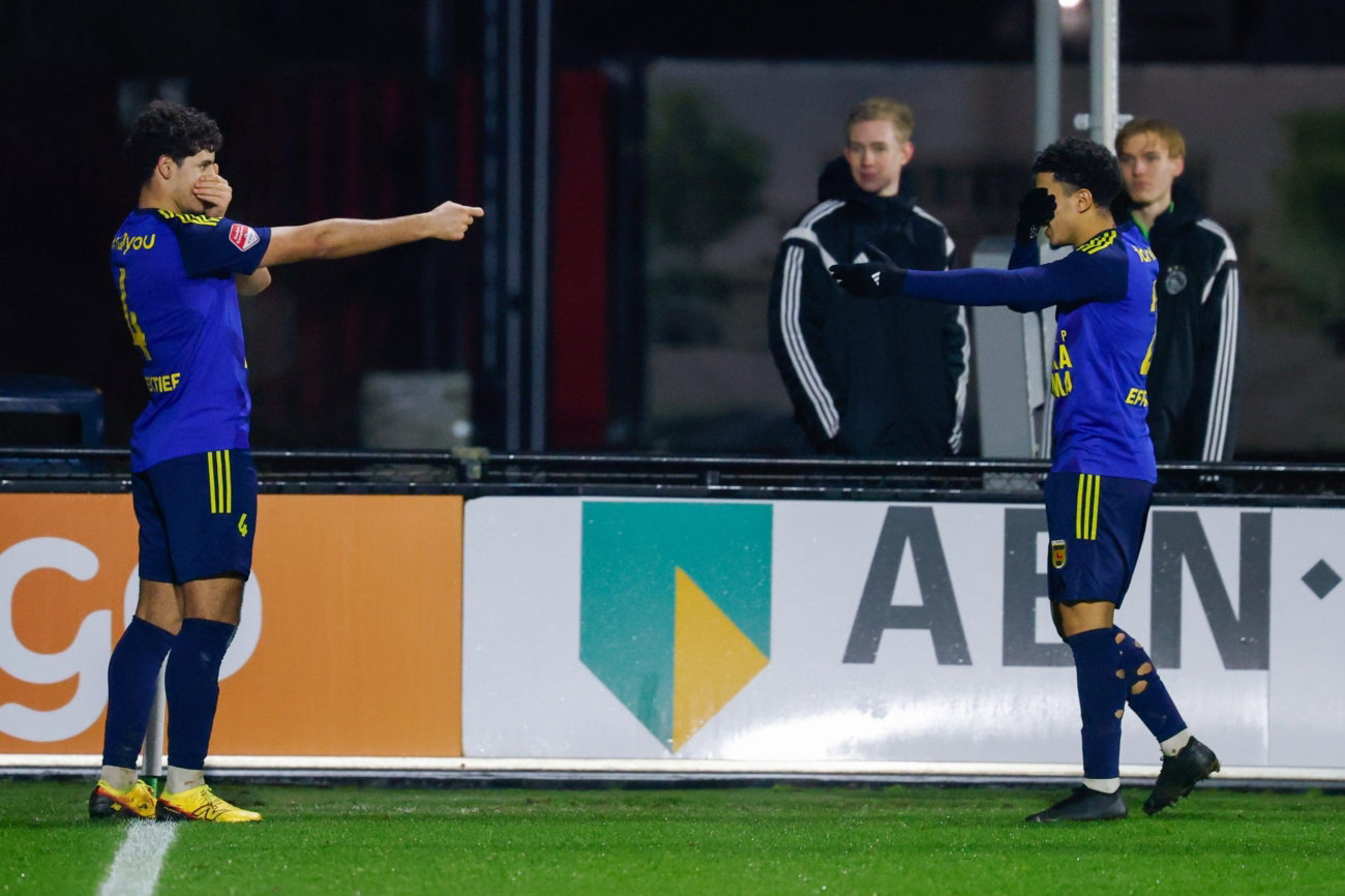 Kopbal Ismaël Baouf goud waard tegen Jong Ajax