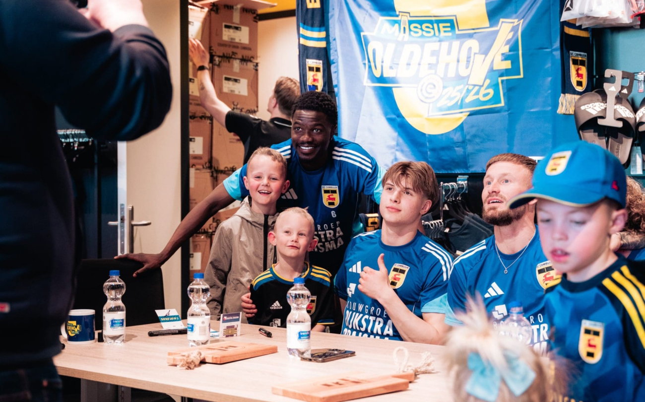 Persconferentie in het stadion
