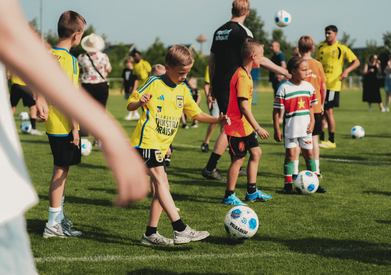 Drukbezochte traditionele training met kinderen